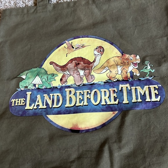 Brand new & lightly used retro The Land Before Time glass tumbler & tote bag set - Picture 5 of 6